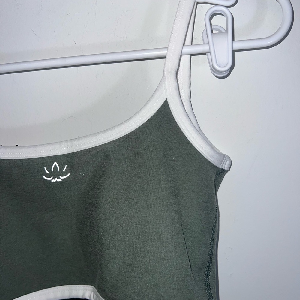 Beyond Yoga Spacedye New Moves High Cropped Tank Top NEW xs - Picture 11 of 13